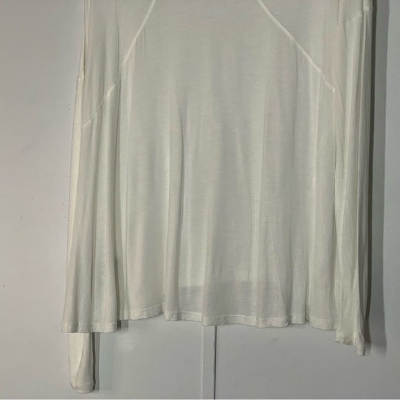 SWEATY BETTY Easy Peazy Top in Lily-White - Picture 9 of 13